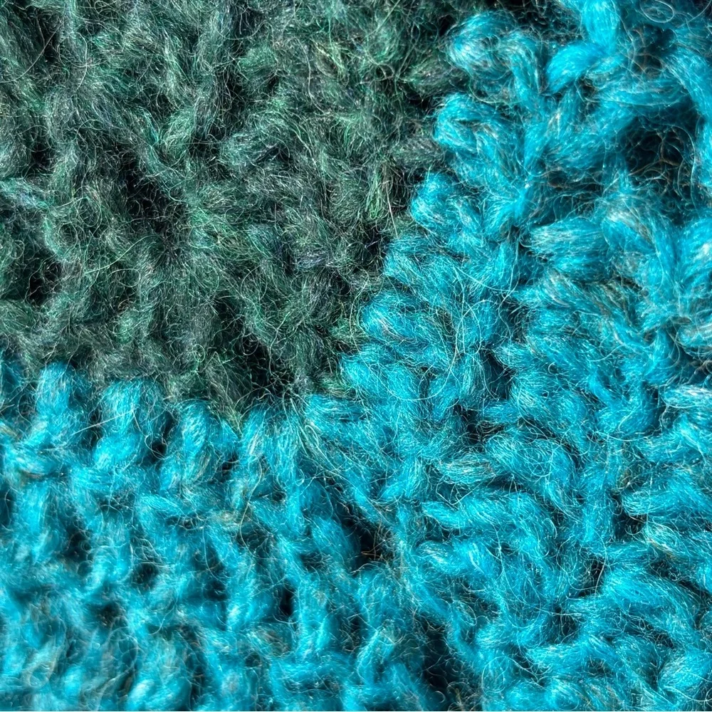 Starburst Crochet Round Blanket in Forest Green, Teal & Deep Blue
